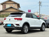 アフターサービスは全国のVolkswagen正規ディーラーで対応。遠方のお客様も安心してご購入いただけるよう、丁寧にサポートいたします。