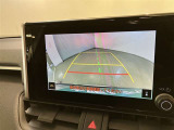 バックギアに入れると、このように後方が映し出されます!駐車の際とても安心!便利!最終確認はご自身の目と耳で必ず行ってください!