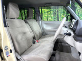 運転席シート廻りは使用感も少なく、良好な状態となっています。丁寧に使われていたことがよくわかりますね。
