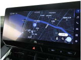 純正ナビを装備。タッチパネル式で使いやすく、お出かけもラクラクです。