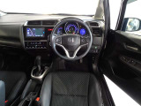 視界良好、操作しやすい運転席です。