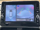【アラウンドビューモニター】車を上から見下ろしているかのような映像で周囲の状況がひと目で確認、狭い駐車場に駐車するときも安心です♪