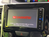【純正ナビ】人気の純正ナビを装備しております。ナビの使いやすさはもちろん、オーディオ機能も充実!キャンプや旅行はもちろん、通勤や買い物など普段のドライブも楽しくなるはず♪