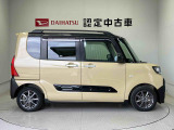 車両右側面からの写真になり。車をご覧になりたい時はお気軽に最寄りの店舗へご相談下さい。