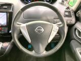 【純正革巻きステアリング】上質な革を使用することで、手にしっかり馴染みとても運転しやすいハンドルです♪