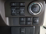 スマートアシストを搭載したサポカーS車です。
