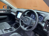 XC40 T4 モメンタム 修復歴無し