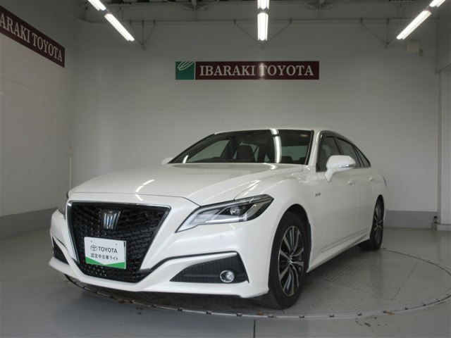 クラウン ハイブリッド 2.5 S Cパッケージ