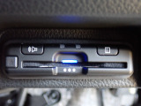 ■【ETC車載器】が装備されています。セットアップをしてお渡しとなり、ETCカードを差し込むだけで高速道路の利用が可能です。
