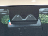 【スマートアシスト】走行中に前方の車両等を認識し、衝突しそうな時は警報とブレーキで衝突回避と被害軽減をアシスト。より安全にドライブをお楽しみいただけます。