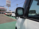 デザイン性だけでなく、ドライバーの巻き込み防止など安全運転をサポート致します!周囲からの視認性にも優れていて安心です!