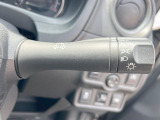 【オートライト】周りの明るさに応じて自動でヘッドライトの点灯・消灯ができる機能です!ライトの付け忘れ・消し忘れなどが無くなり、雨の日や夕方の走行も安心!トンネル通過時も便利ですね♪