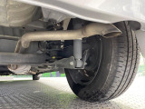 お車を安心してお乗りいただく為には、足回りの定期点検が欠かせません。サービスサポート(有償保証)では無料点検もご提供しており、安心のカーライフをお過ごしいただけるサポート体制が整っています。