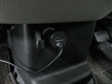 ■社外のUSB電源ソケットがついております。