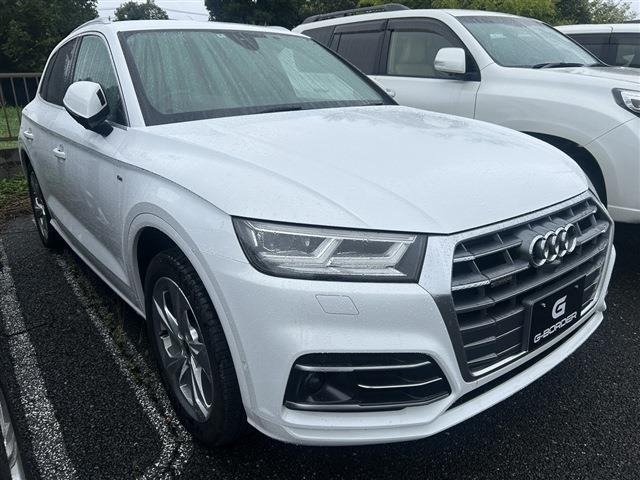 Q5 2.0 TFSI クワトロ スポーツ Sラインパッケージ 4WD 禁煙車 純正20インチAW