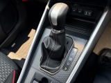 【 シフト 】スムーズなシフトチェンジで快適にお車を操縦していただけます!//