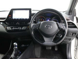運転席廻りです。