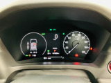 メータは先進的なデジタルメーターを採用!ゆっくりと数字が動くのでとても見やすく表示されます!平均燃費なども表示、エコな運転の手助けをしてくれます!