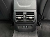 BMW Premium Selection 江戸川は、約20台の展示スペースがあり、常時新車拠店より厳選された認定中古車が続々と入庫しております。