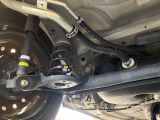 お車を安心してお乗りいただく為には、足回りの定期点検が欠かせません。サービスサポート(有償保証)では無料点検もご提供しており、安心のカーライフをお過ごしいただけるサポート体制が整っています。