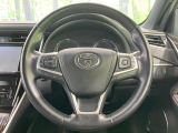 インテリアに合わせたデザインのステアリングは、運転される方のことも考え、運転しやすい形状、大きさです。是非一度、実際に触ってお確かめください。
