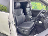 運転席シート廻りは使用感も少なく、良好な状態となっています。丁寧に使われていたことがよくわかりますね。