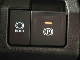 車内空調は&rdquo;AUTOエアコン&rdquo;にお任せ。運転に集中出来ますよ!