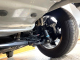 お車を安心してお乗りいただく為には、足回りの定期点検が欠かせません。サービスサポート(有償保証)では無料点検もご提供しており、安心のカーライフをお過ごしいただけるサポート体制が整っています。