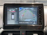 アラウンドビューモニターは、車両の周囲を360度見渡せるカメラシステムです。駐車時の死角をなくし、安全な運転をサポートします。駐車時の死角をなくして、安心・安全な運転を実現できます。
