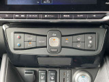 オートエアコンは、温度や風量を自動で調整してくれるため、運転に集中でき、疲労軽減にもつながります。また、車内の温度を一定に保つことで、結露やカビの発生を防ぐ効果もあります。