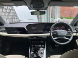 指定工場で車検までご対応可能。6ベイを完備したサービス工場を併設し、快適なAudiライフをサポートします。詳しくは0078-6002-900146中古車スタッフまで