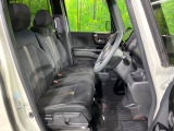 運転席シート廻りは使用感も少なく、良好な状態となっています。丁寧に使われていたことがよくわかりますね。