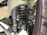 お車を安心してお乗りいただく為には、足回りの定期点検が欠かせません。サービスサポート(有償保証)では無料点検もご提供しており、安心のカーライフをお過ごしいただけるサポート体制が整っています。
