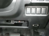 高速道路の料金所もノンストップで通過できるETCが備わっています。