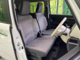 運転席シート廻りは使用感も少なく、良好な状態となっています。丁寧に使われていたことがよくわかりますね。