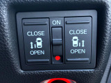 ★【両側電動スライドドア】 駐車場で隣の車が近い時、狭くて乗りにくい時ありますね、でもスライドドアなら開けた時に幅を取らず、とっても乗り降りが簡単です。大きな荷物の出し入れも後席から可能♪