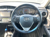 【純正革巻きステアリング】上質な革を使用することで、手にしっかり馴染みとても運転しやすいハンドルです♪