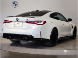 ☆BMWの代名詞とも言える【キドニーグリル】一目見ただけでBMW車であると認識できる確固たるアイコンとして存在感を放ちます☆