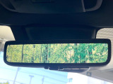 【デジタルインナーミラー】後席の大きな荷物や同乗者で後方が確認しづらい時でも安心!カメラが撮影した車両後方の映像をルームミラー内に表示。クリアな視界で状況の確認が可能です!