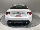 「バックフォルム」です。トランク・ラゲッジスペースには、多くの荷物を入れることが可能です。