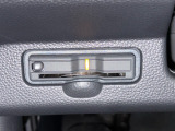 有料道路のレーン通過に便利なETC2.0車載器を装着しています。ご利用にはセットアップが必要となります。