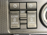 【両側パワースライドドア】スマートキーや運転席のスイッチで後席両側スライドドアの開閉が可能♪電動だから力を入れてドアを開ける必要が無く、小さなお子様でも簡単に開け閉めでき快適です♪