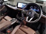 ☆センターパネルを運転席側に僅かに傾けたBMW独特のインパネ☆【駆け抜ける歓び】はここからもスタートしております☆