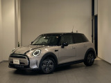 正規認定中古車 全国正規ディーラー保証付/2年・走行距離無制限 1オーナー アップルカープレイ ハーフレザーシート コンフォートアクセス ACC ドライビングモード 前後ドライブレコーダー 禁煙