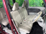 運転席シート廻りは使用感も少なく、良好な状態となっています。丁寧に使われていたことがよくわかりますね。