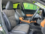 運転席シート廻りは使用感も少なく、良好な状態となっています。前オーナー様が丁寧に使っていたことがよくわかりますね。