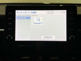 【Miracast】スマホ画面を無線で車載ディスプレイへ映せる快適で便利な機能です。簡単に接続可能です!!