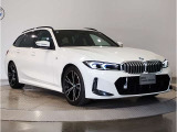 BMWのダイナミック且つエモーショナルなスタイルを印象付けるキャラクターライン(プレスライン)眺めているだけで溜め息の出る美しさです☆