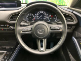【純正革巻きステアリング】上質な革を使用することで、手にしっかり馴染みとても運転しやすいハンドルです♪