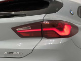 BMW伝統のL字型テールライト